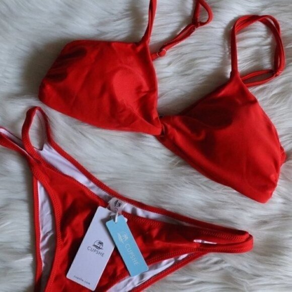 NWT Red Bikini Set Size Medium Sexy Cut Out Bathing Suit - Picture 4 of 9